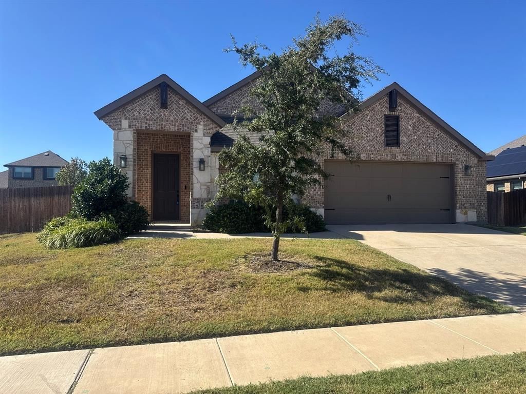 1819 Isabella Court, Glenn Heights, TX 75154 Main Photo