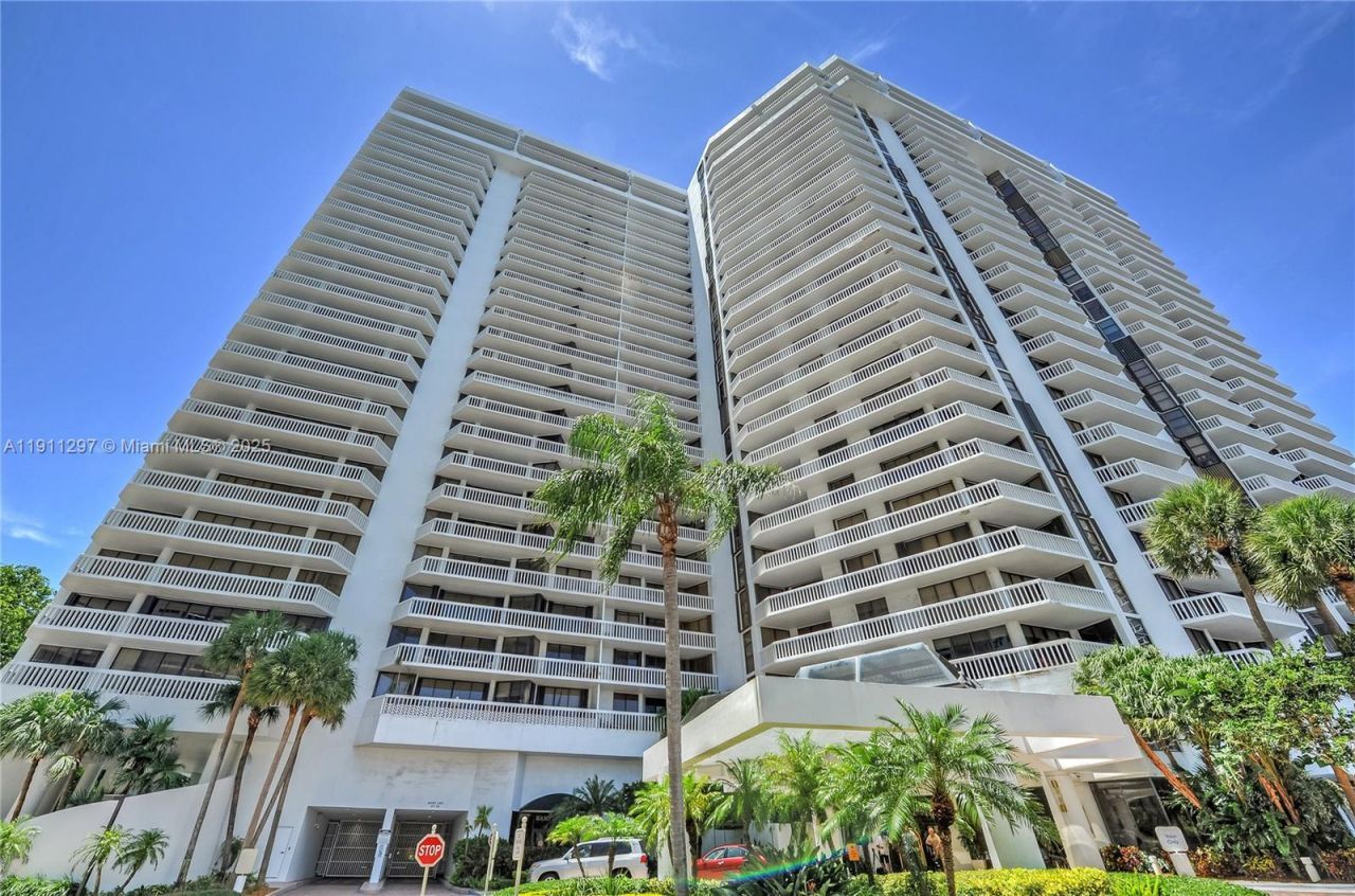 20281 E Country Club Dr, Unit 511, Aventura, FL 33180 Photo