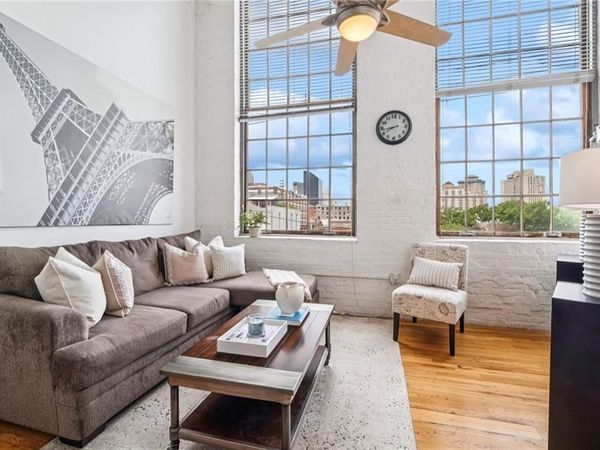 920 POEYFARRE Street, Unit 221, New Orleans, LA 70130