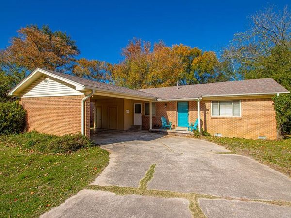 9312 Cloverhill Road, Little Rock, AR 72205
