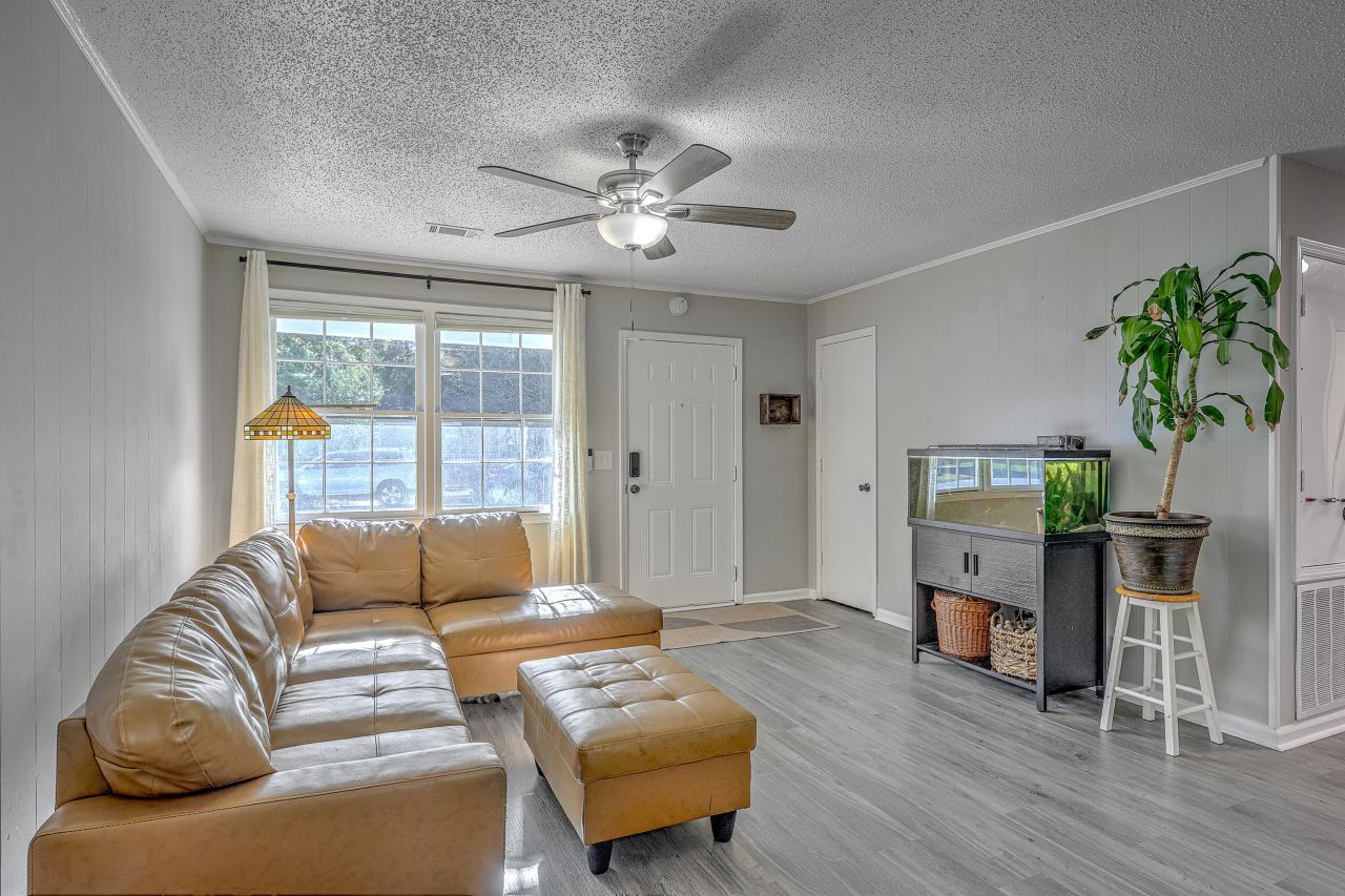 4466 Mixedwood Drive Photo 16