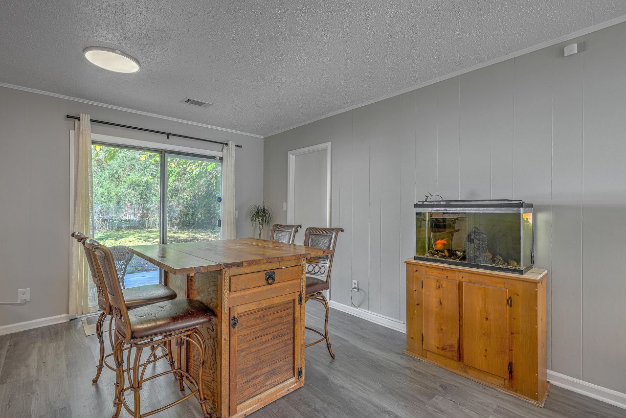 4466 Mixedwood Drive Photo 17