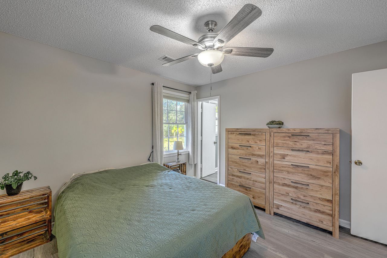 4466 Mixedwood Drive Photo 9