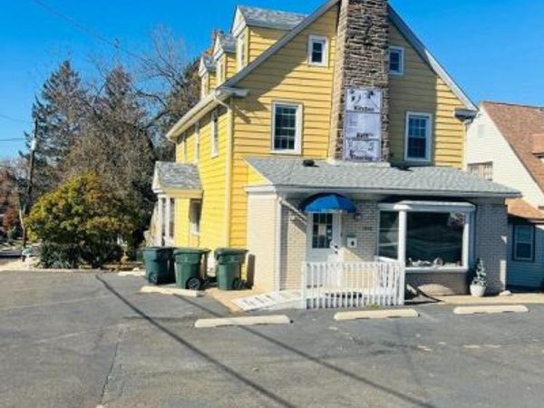 1900 OLD YORK ROAD, WILLOW GROVE, PA 19090