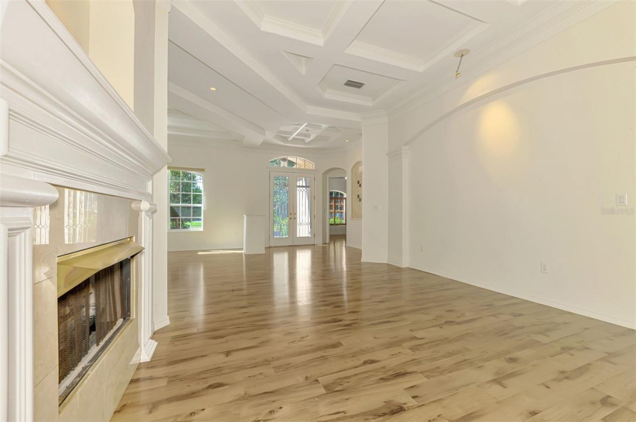 4889 Carrington Circle, Sarasota, FL 34243 Photo