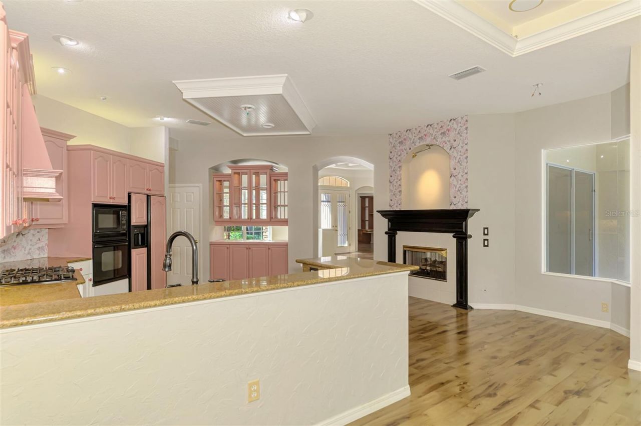 4889 Carrington Circle, Sarasota, FL 34243 Photo