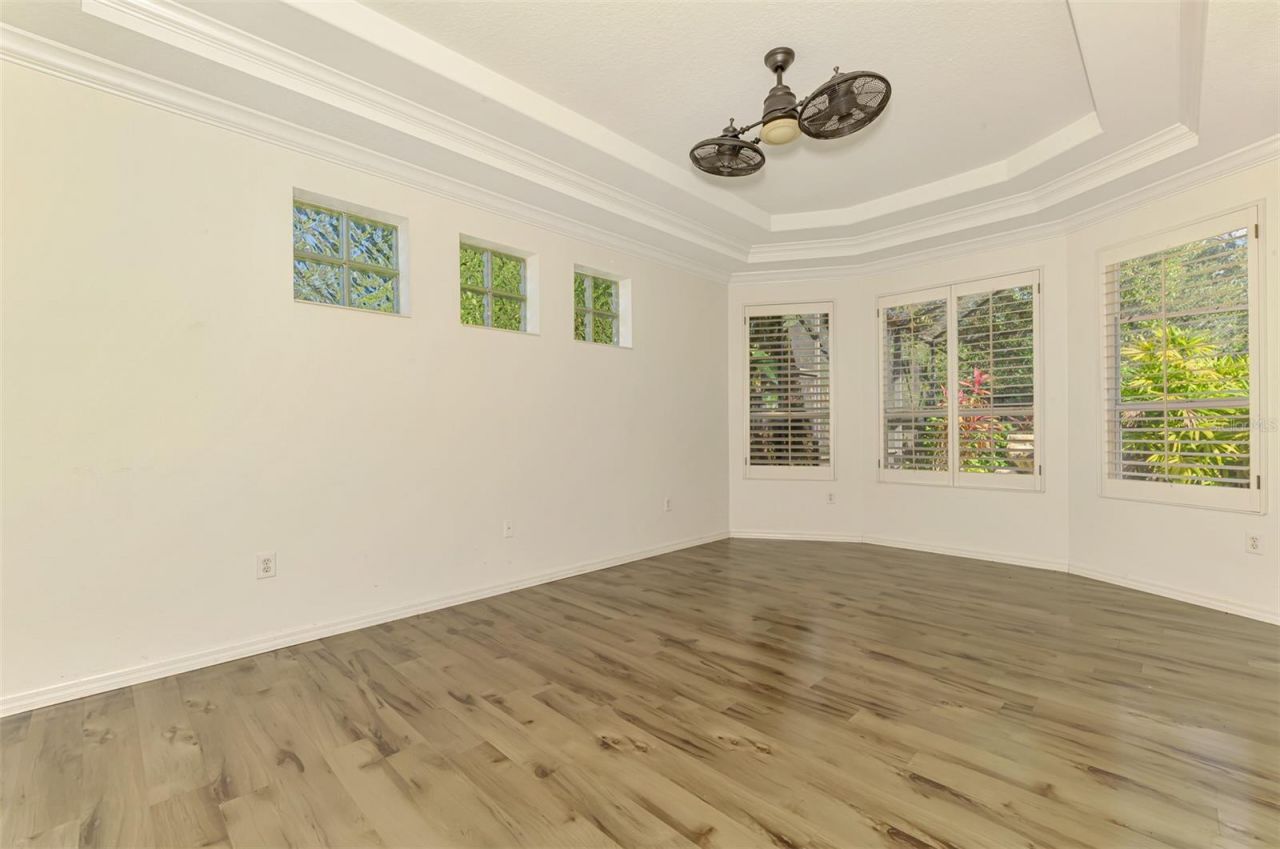 4889 Carrington Circle, Sarasota, FL 34243 Photo