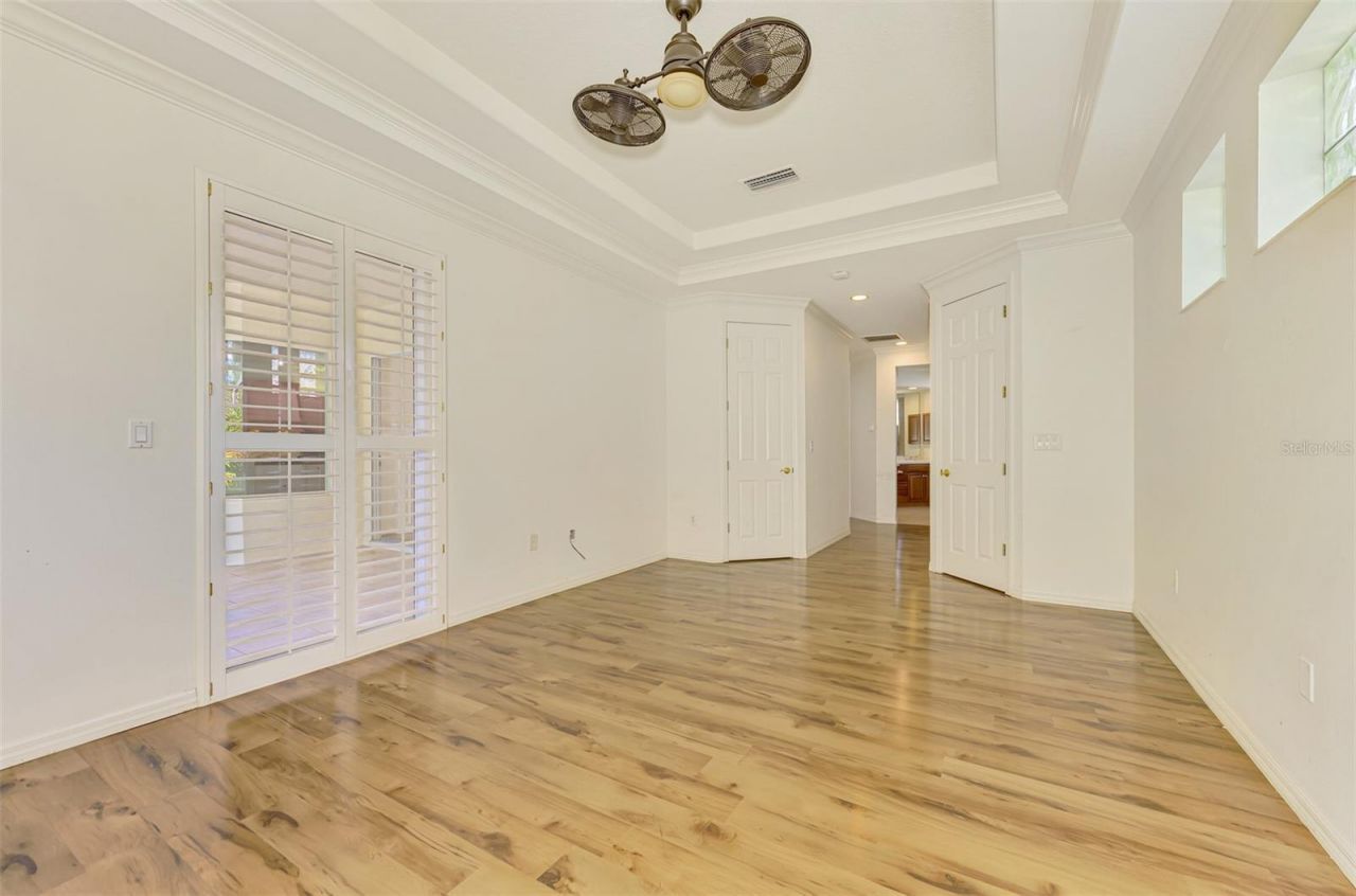 4889 Carrington Circle, Sarasota, FL 34243 Photo