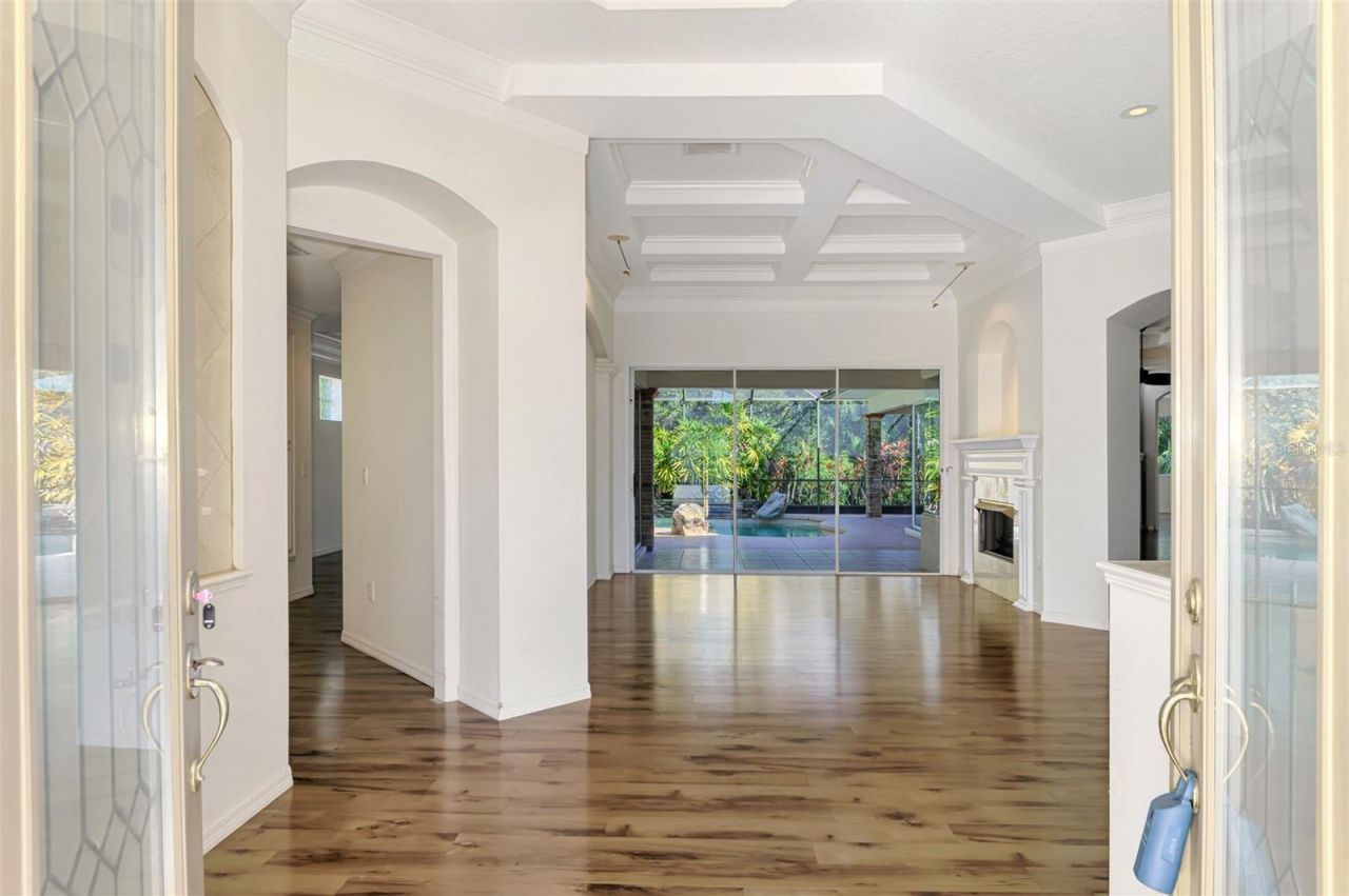 4889 Carrington Circle, Sarasota, FL 34243 Photo