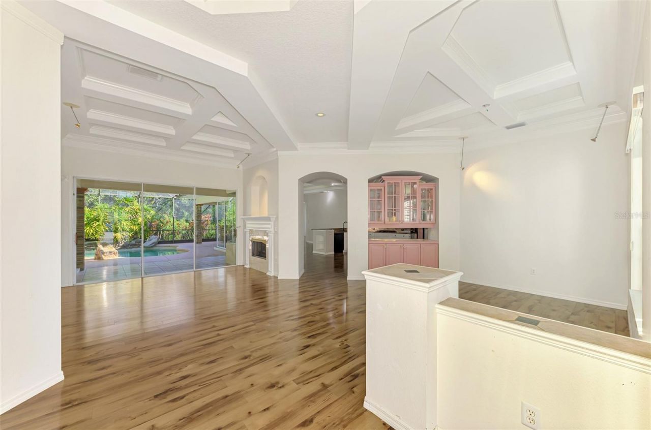 4889 Carrington Circle, Sarasota, FL 34243 Photo