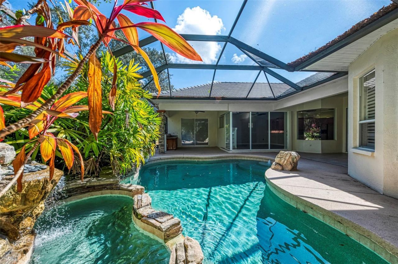 4889 Carrington Circle, Sarasota, FL 34243 Photo