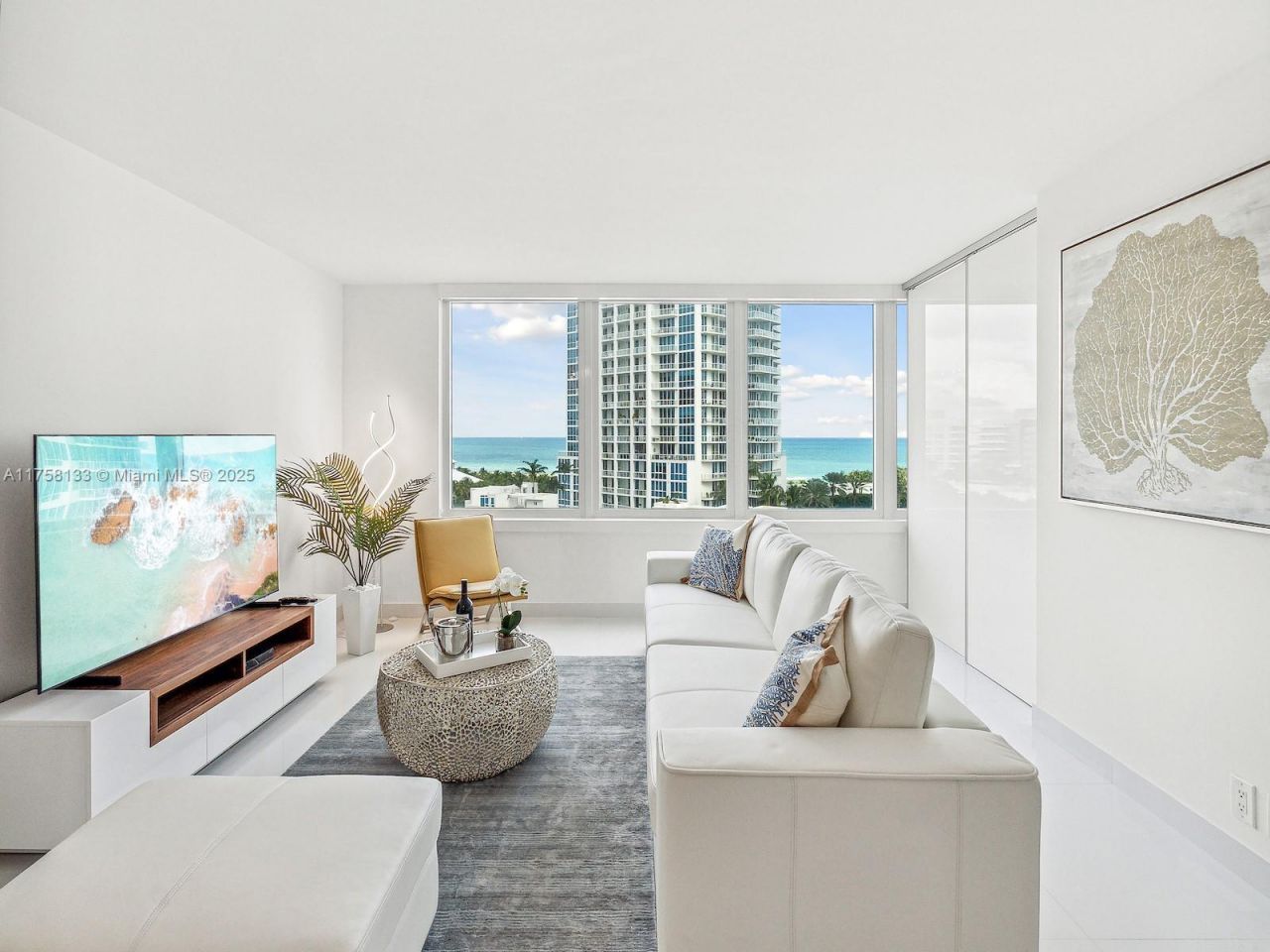 400 S Pointe Dr, Unit 906, Miami Beach, FL 33139 Photo