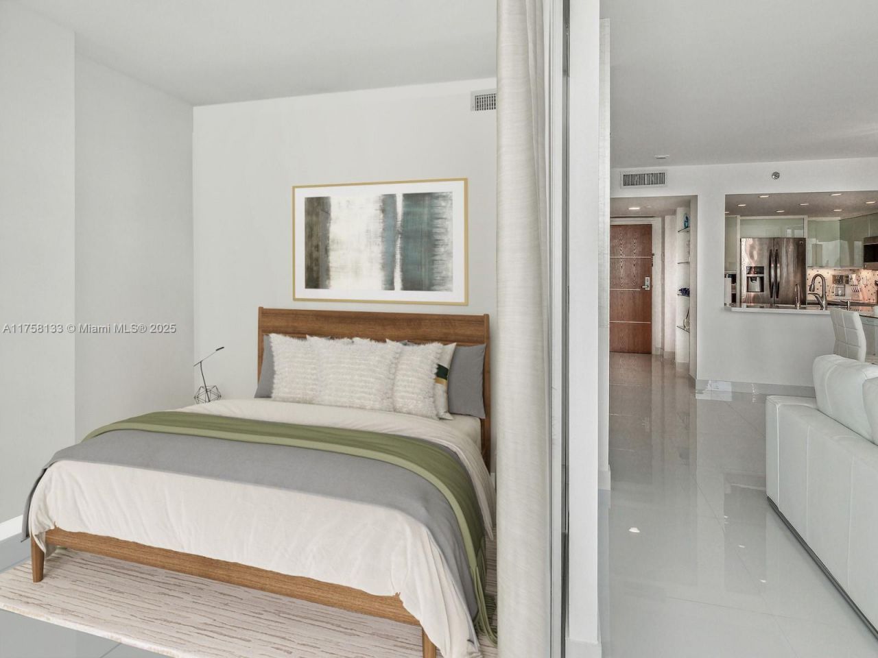 400 S Pointe Dr, Unit 906, Miami Beach, FL 33139 Photo