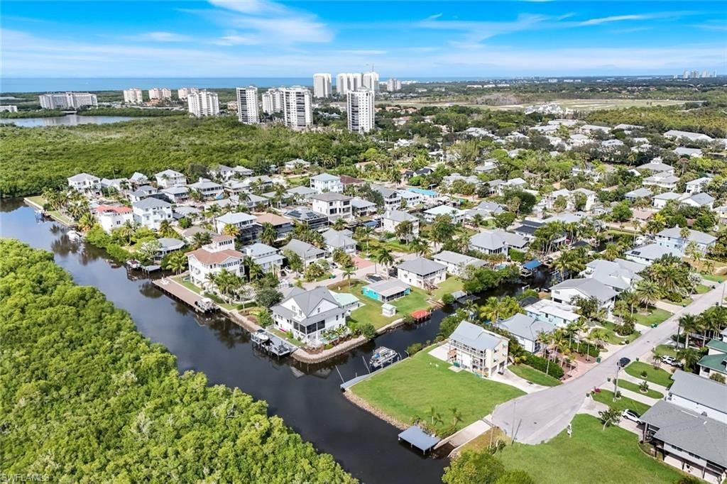 1277 Grand Canal Dr, Naples, FL 34110 Photo