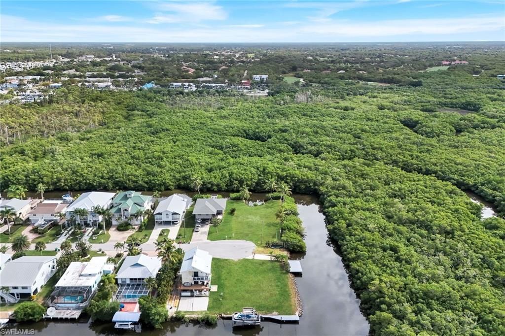 1277 Grand Canal Dr, Naples, FL 34110 Photo