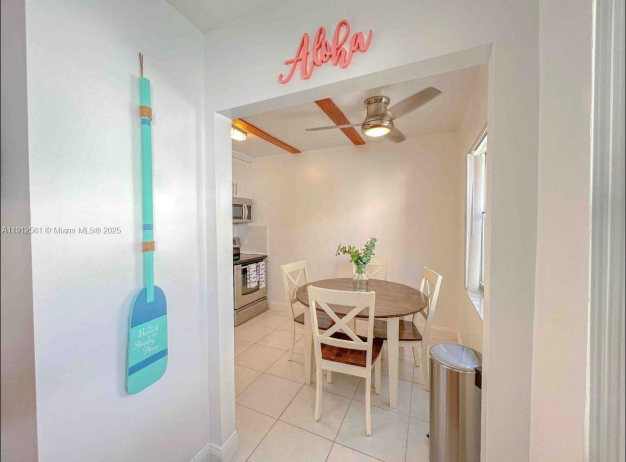 326 Wilson St, Unit 205, Hollywood, FL 33019 Photo