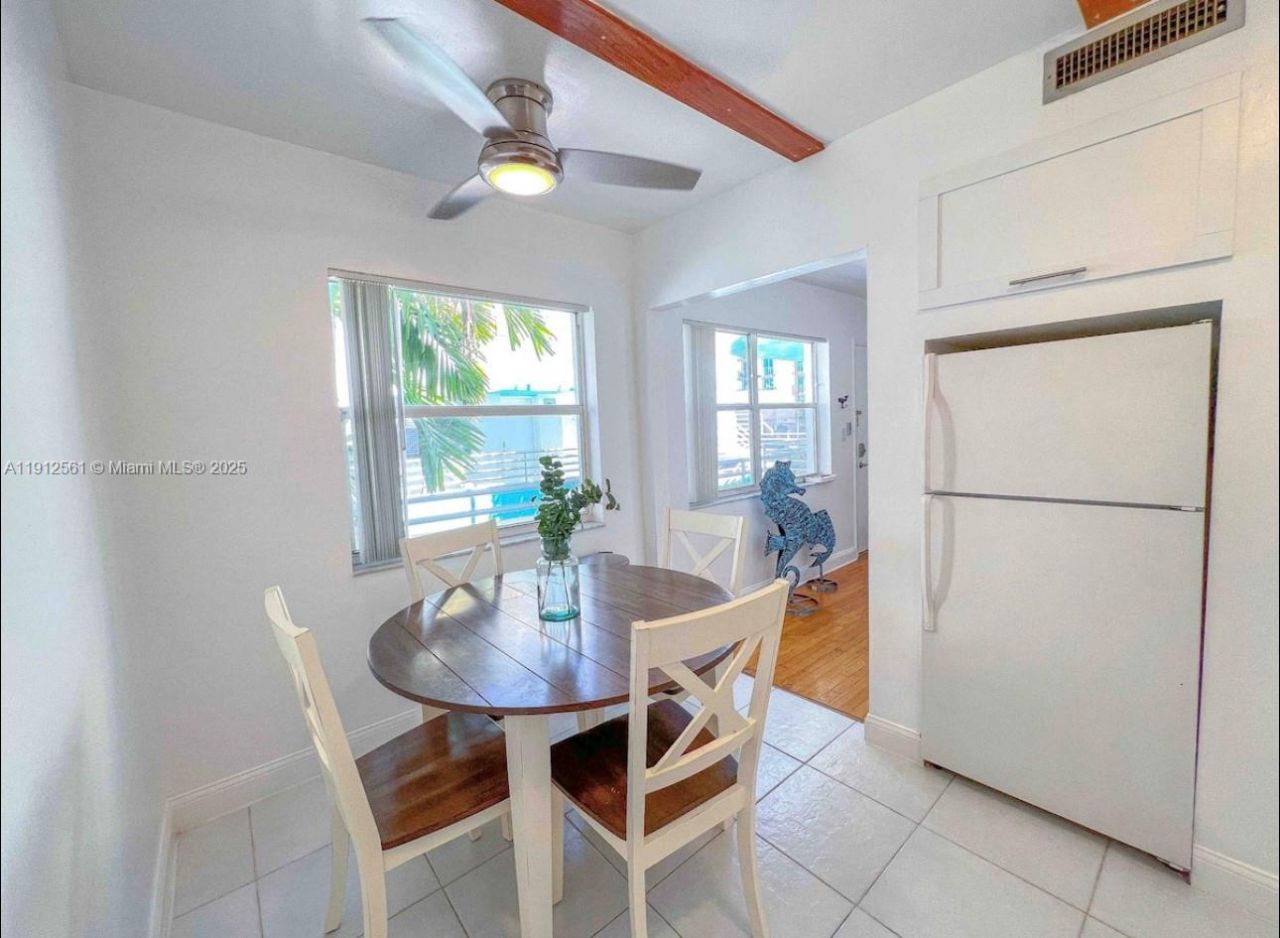 326 Wilson St, Unit 205, Hollywood, FL 33019 Photo