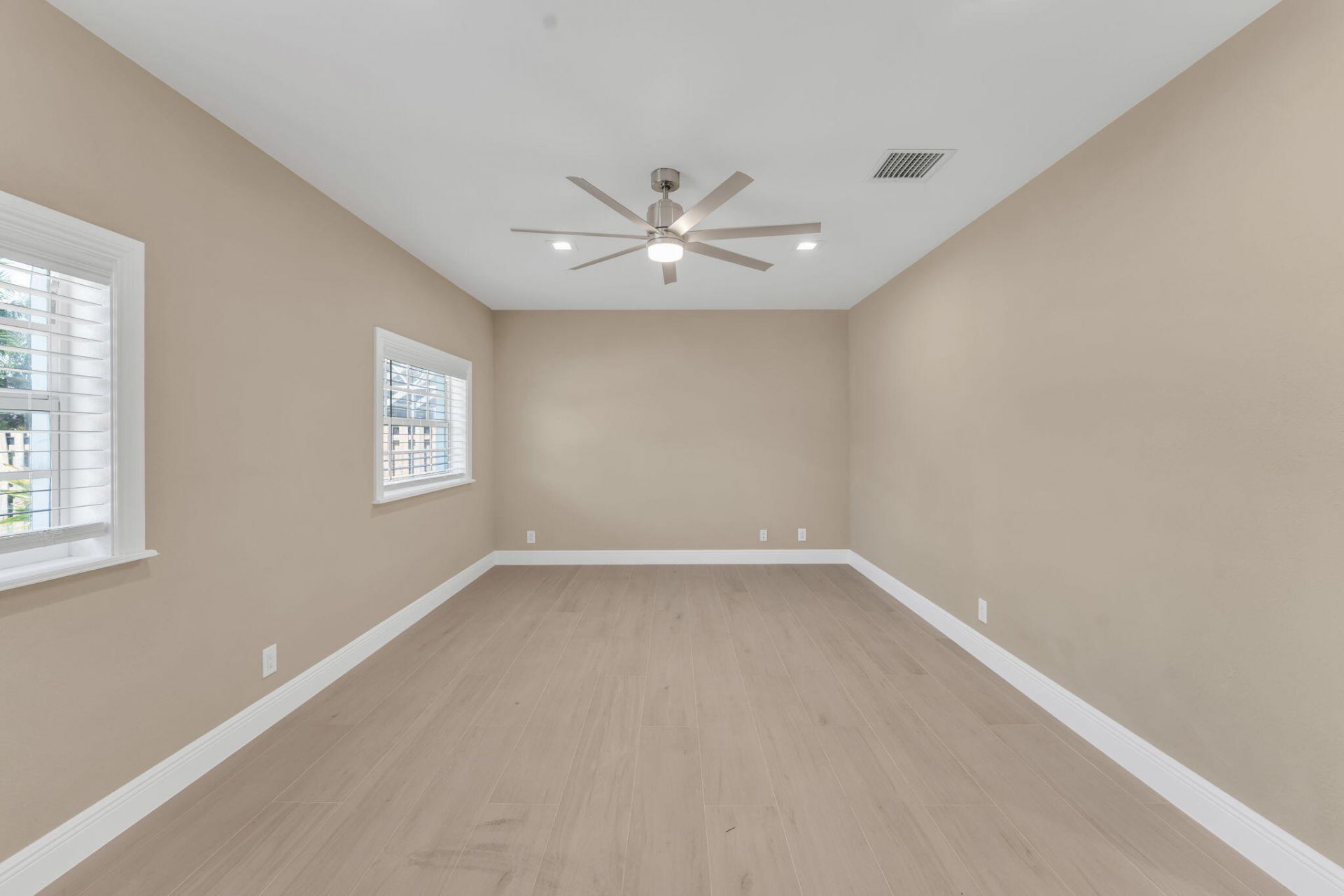 2070 NE 27th Street, Lighthouse Point, FL 33064 Photo