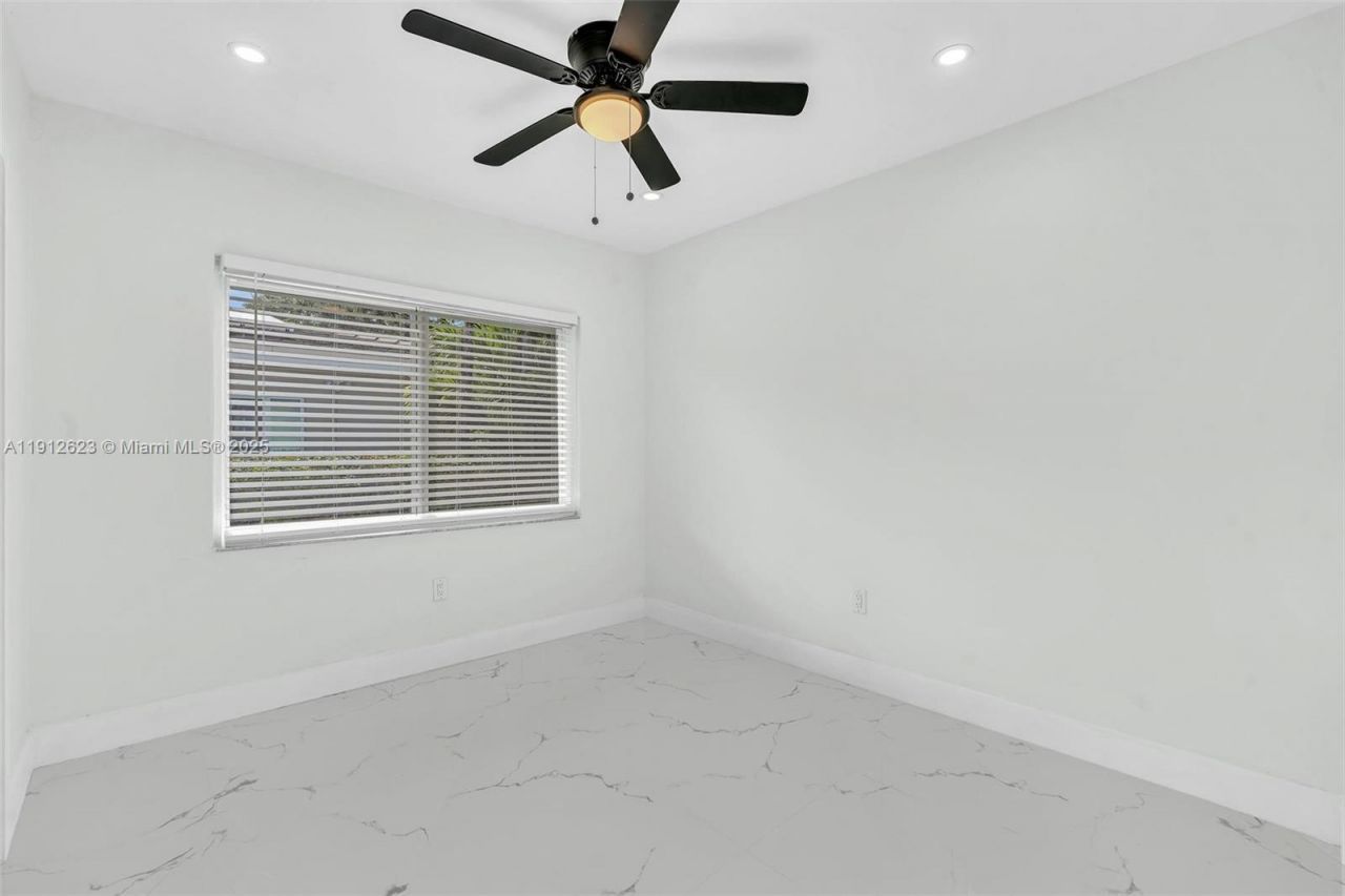 141 NW 89th St, El Portal, FL 33150 Photo