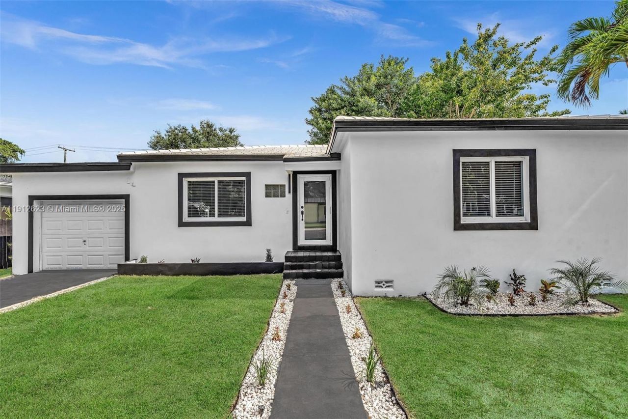 141 NW 89th St, El Portal, FL 33150 Photo