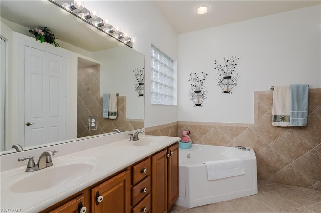 28363 Hidden Lake Dr, Bonita Springs, FL 34134 Photo