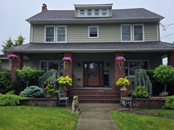 725 Scranton Avenue, East Rockaway, NY 11518