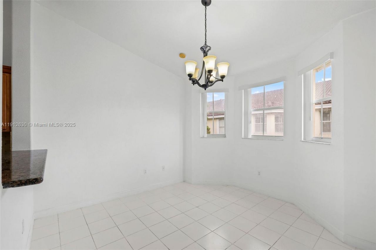 1658 SE 28th Ct, Unit 200, Homestead, FL 33035 Photo