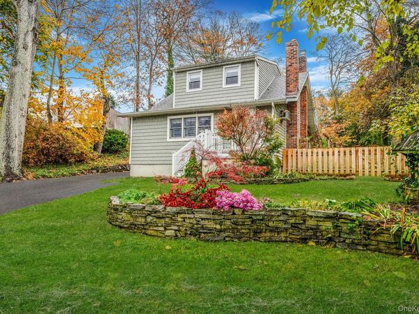 291 Terry Road, Smithtown, NY 11787