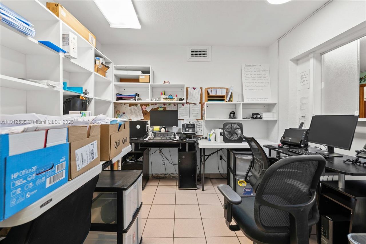 1920 SW 22nd St, Miami, FL 33145 Photo