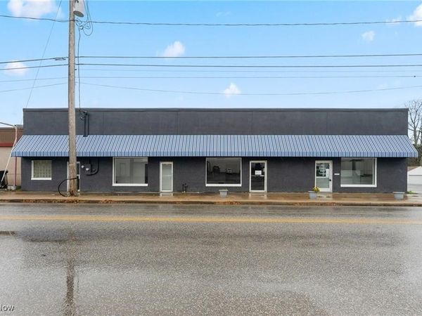 111 Jennings Avenue, Unit 111, Salem, OH 44460