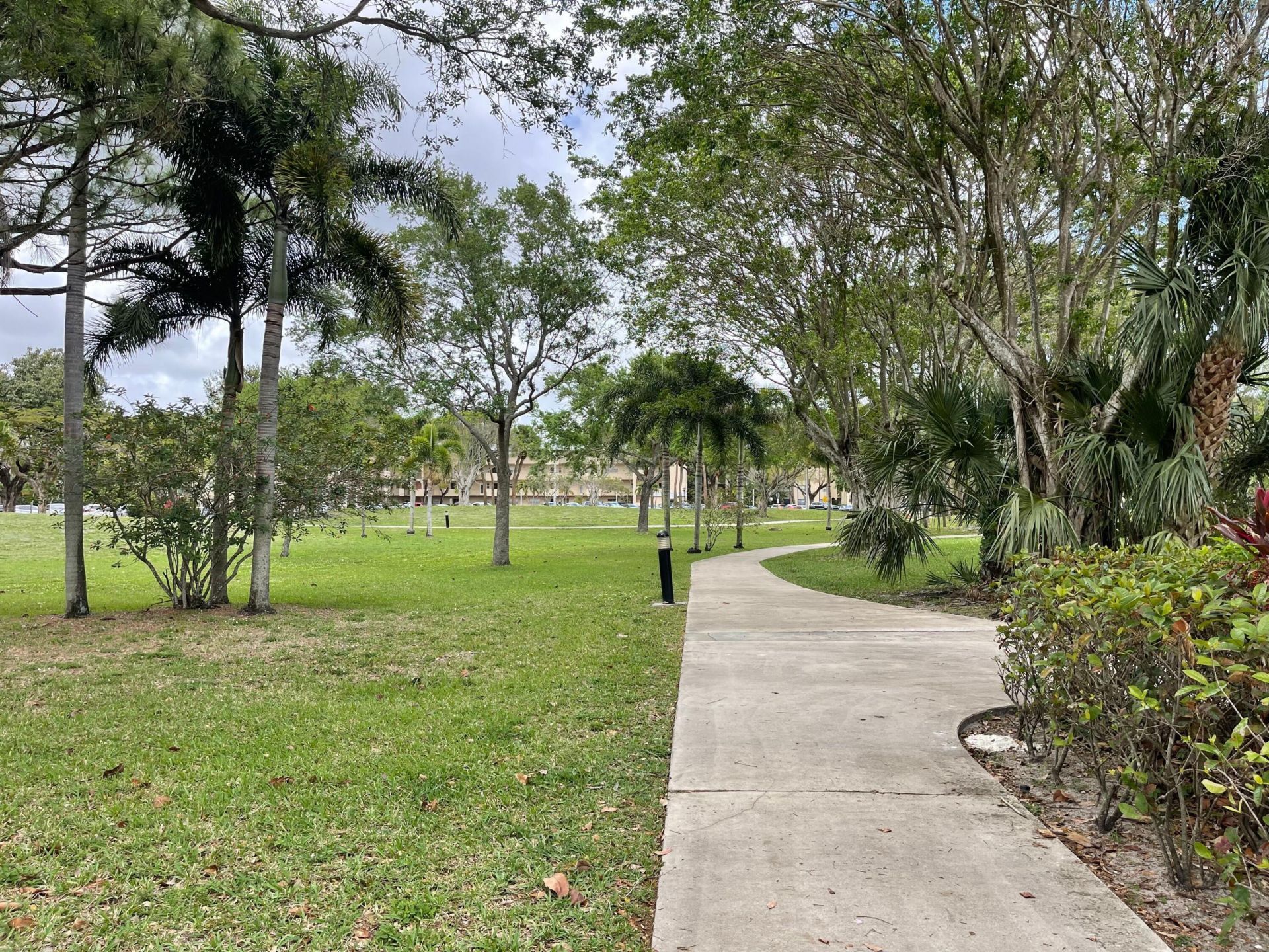6300 S Falls Cir Drive, Unit 412, Lauderhill, FL 33319 Photo
