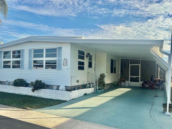 2000 E BAY DRIVE, Unit 103, LARGO, FL 33771