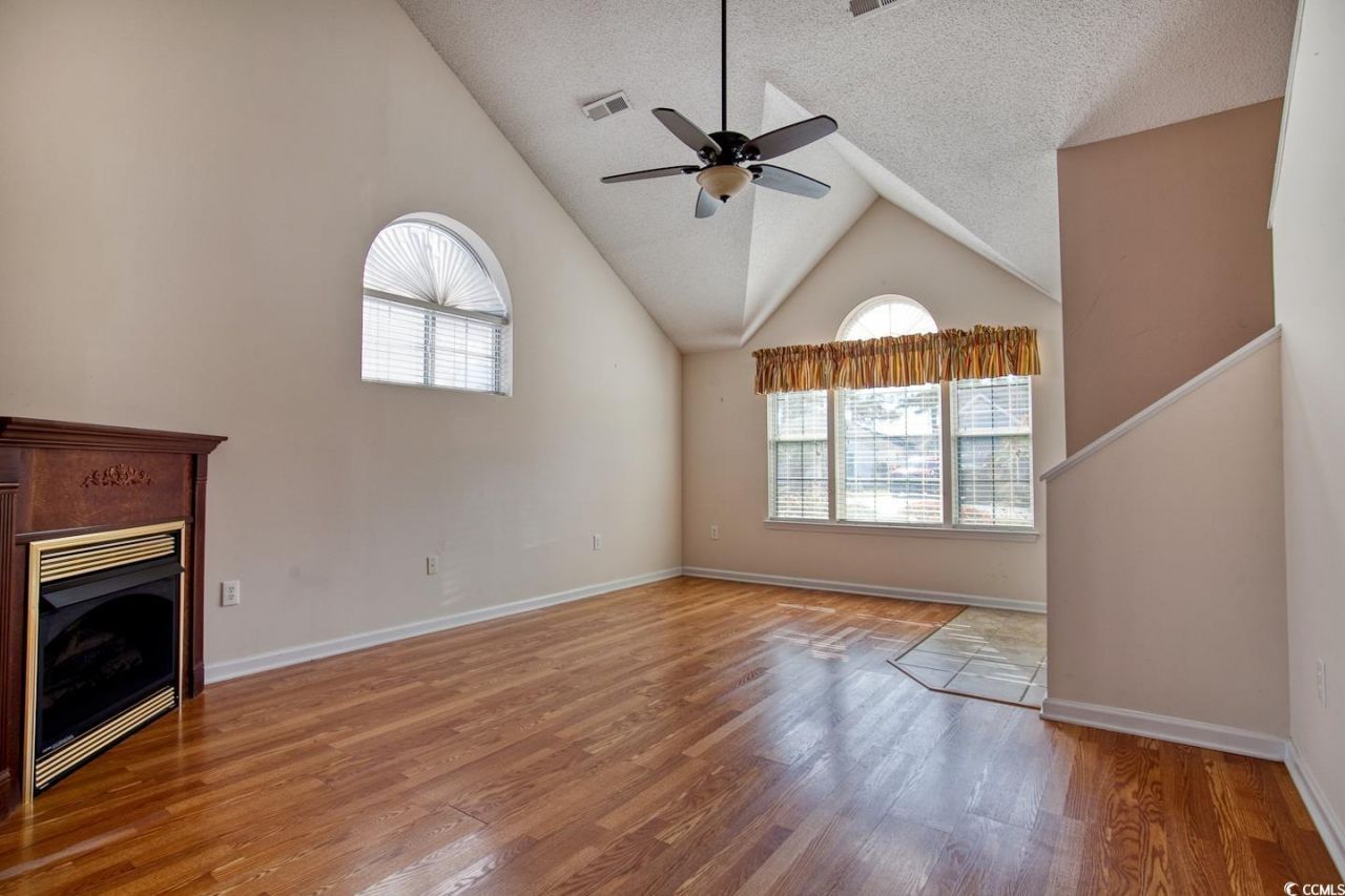 110 Wagon Wheel Ln. Photo 6