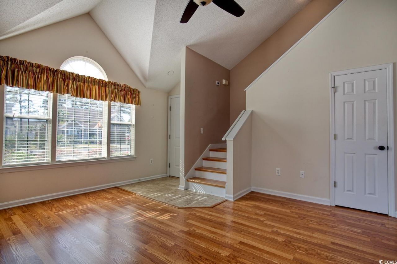 110 Wagon Wheel Ln. Photo 7