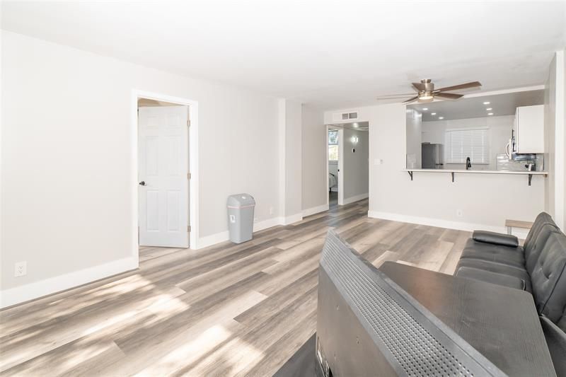 119 Royal Park Drive, Unit 4H, Oakland Park, FL 33309 Photo