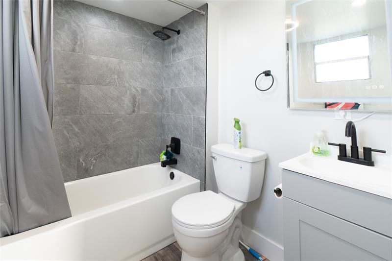 119 Royal Park Drive, Unit 4H, Oakland Park, FL 33309 Photo