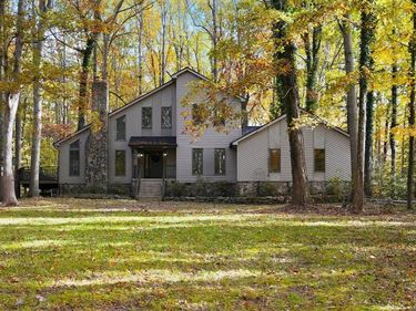 8805 PEPPERIDGE DRIVE, SPOTSYLVANIA, VA 22553