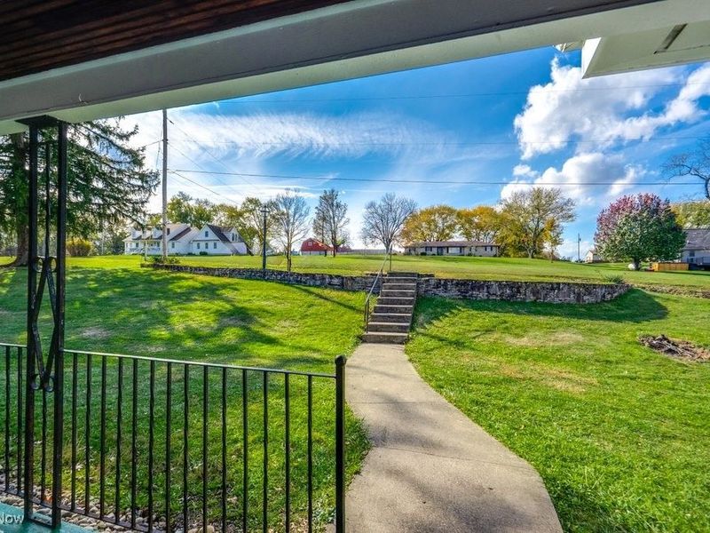 161 Ridgeway Road, Richmond, OH 43944 Photo 5