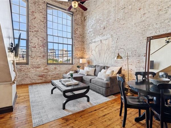 920 POEYFARRE Street, Unit 321, New Orleans, LA 70130