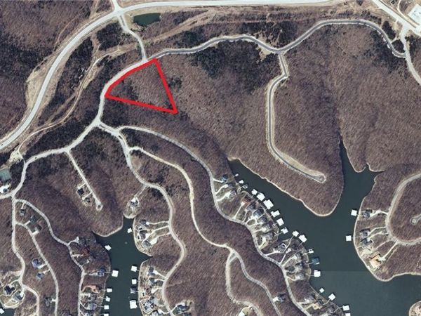 2 Villages Way , Villages, MO 65079