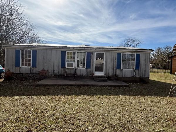 209 E 1st Street, Davenport, OK 74026