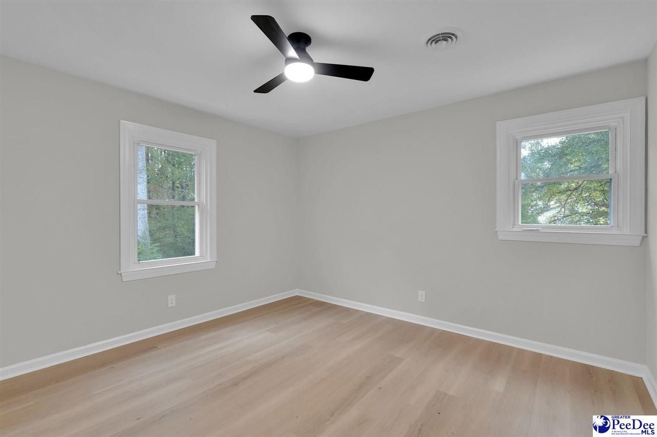 1442 London Drive Photo 19