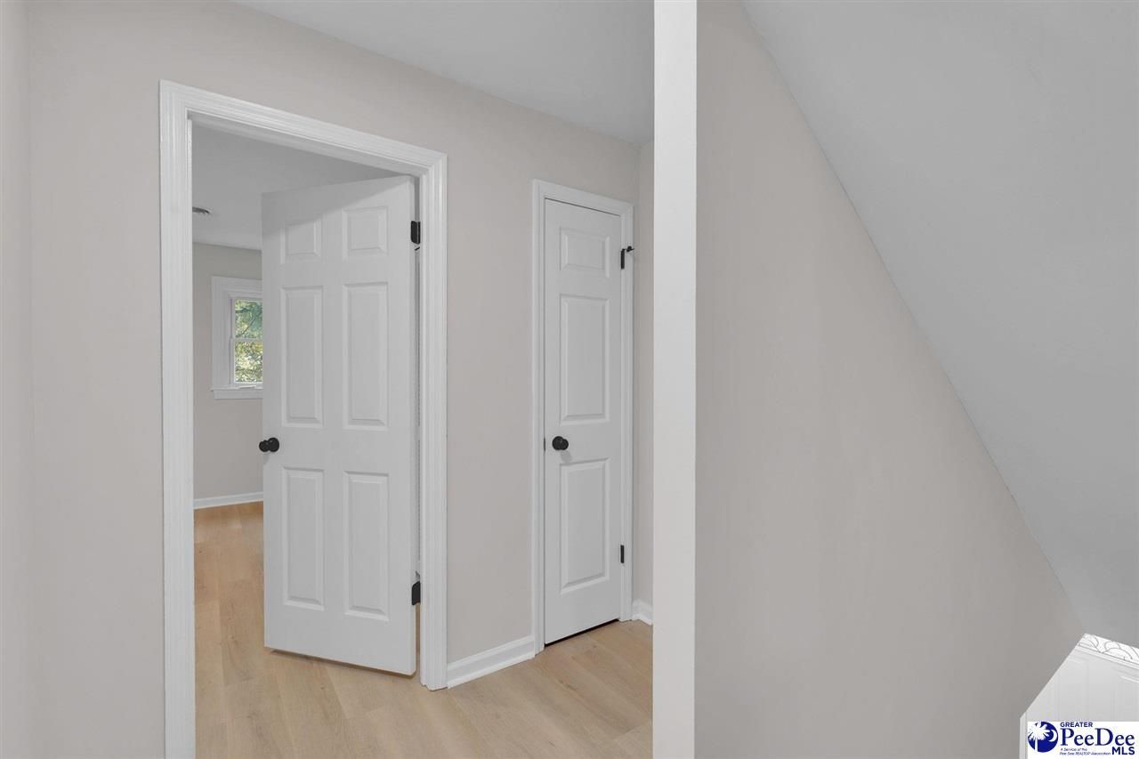 1442 London Drive Photo 23