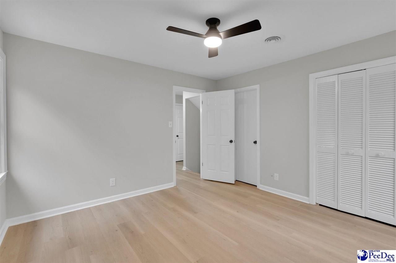 1442 London Drive Photo 24
