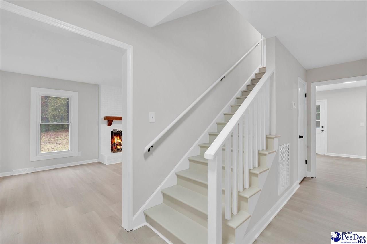 1442 London Drive Photo 27
