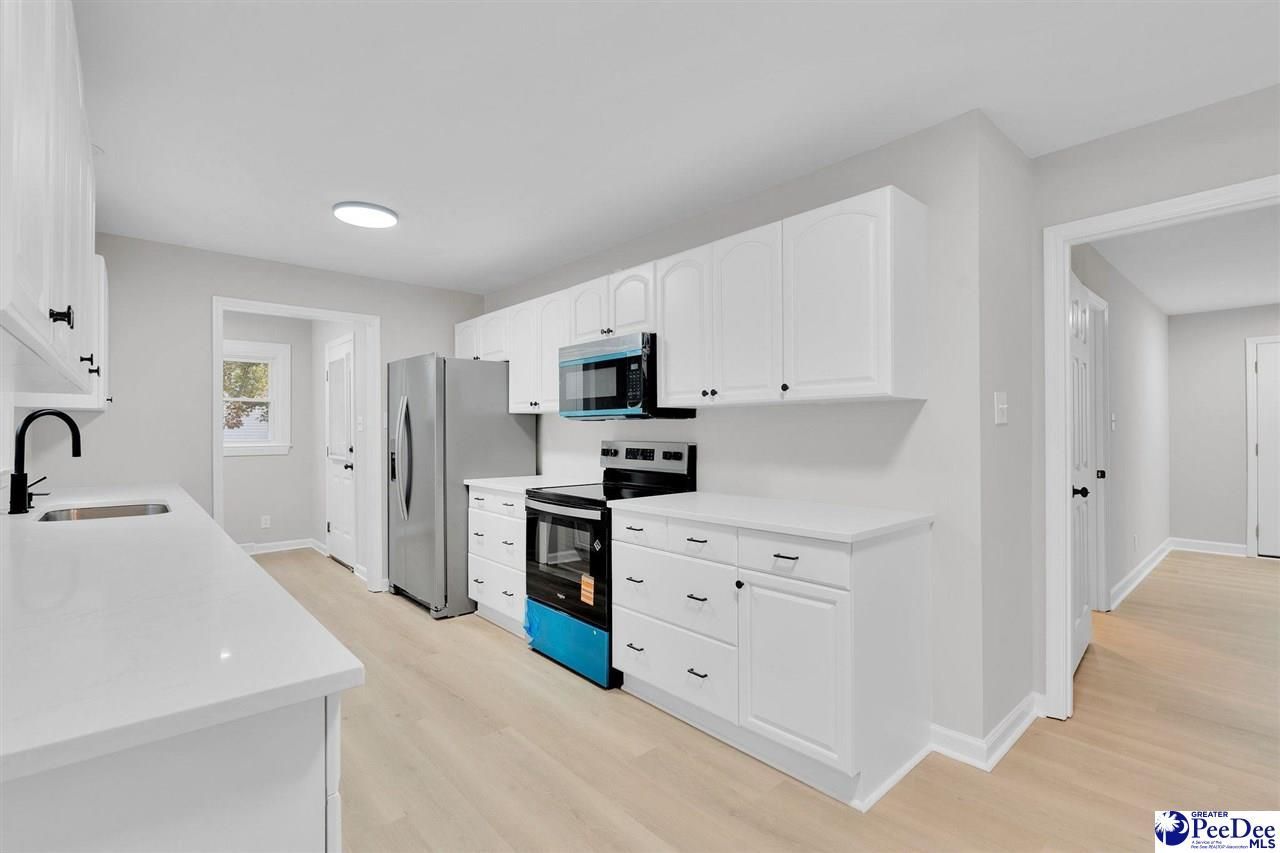 1442 London Drive Photo 7