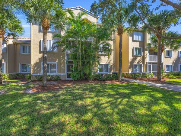 242 Village Boulevard, Unit 2110, Tequesta, FL 33469