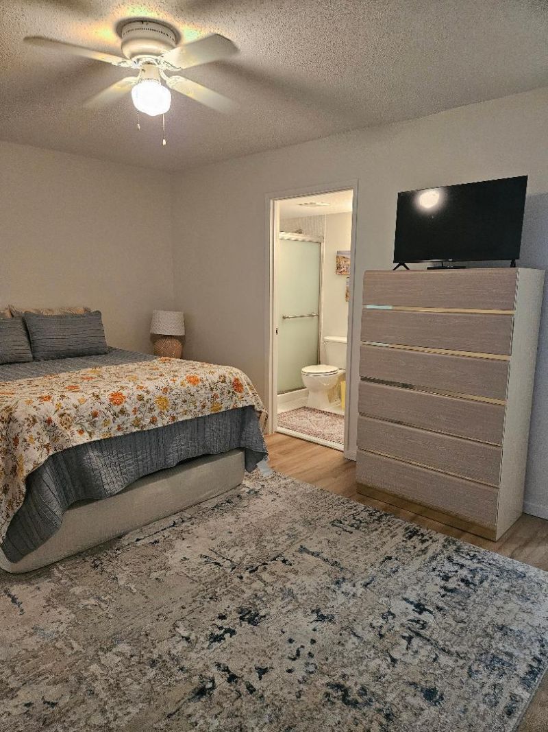 300 Village Green Circle S, Unit 408, Palm Springs, FL 33461 Photo