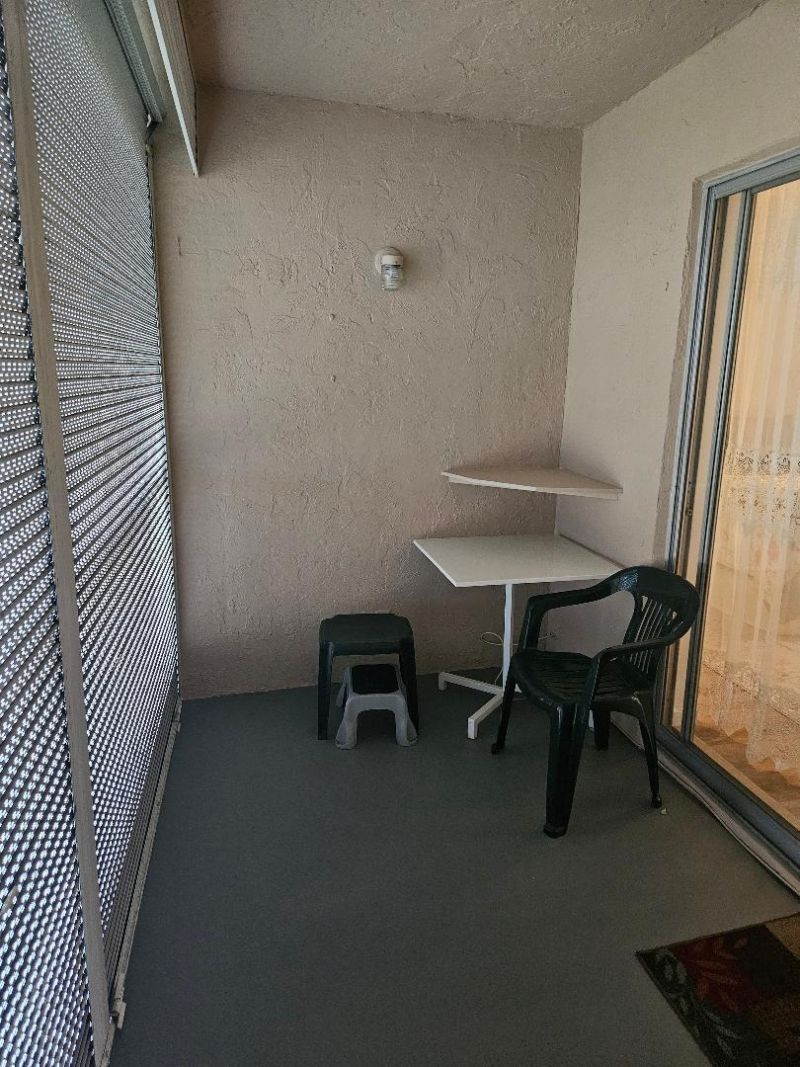 300 Village Green Circle S, Unit 408, Palm Springs, FL 33461 Photo