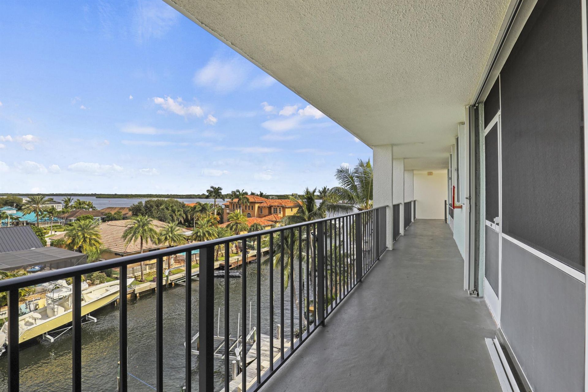 109 Paradise Harbour Boulevard, Unit 514, North Palm Beach, FL 33408 Photo